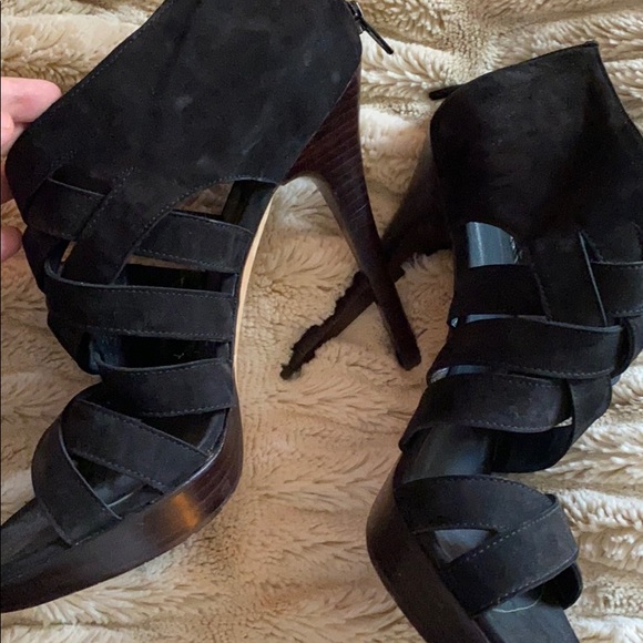 Stuart Weitzman Heels - Picture 3 of 4